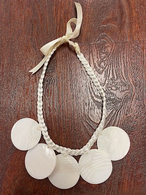 5-Circle MOP Necklace                                                      